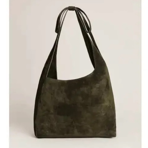 NEW NWT Reformation Medium Vittoria Tote Bag - Picture 2 of 6